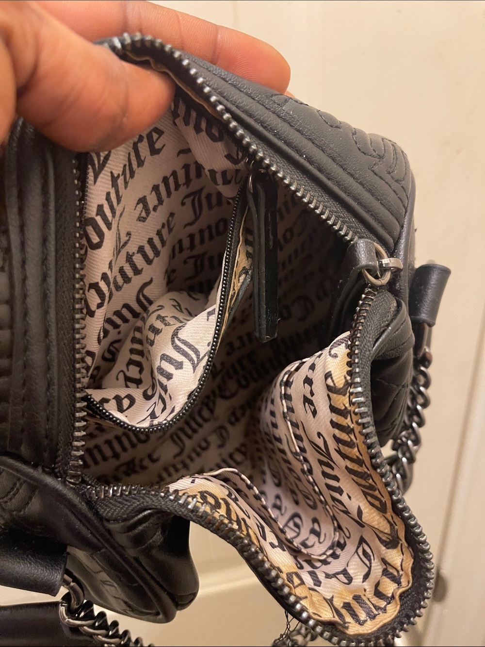 Juicp Couture please check all picture of condition - Picture 16 of 17